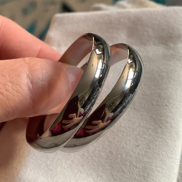 New sterling silver hoop earrings - Picture 1 of 4